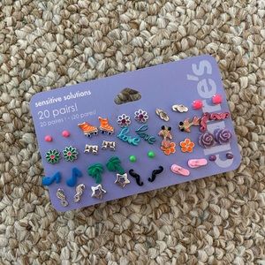Claire’s 20 earrings set